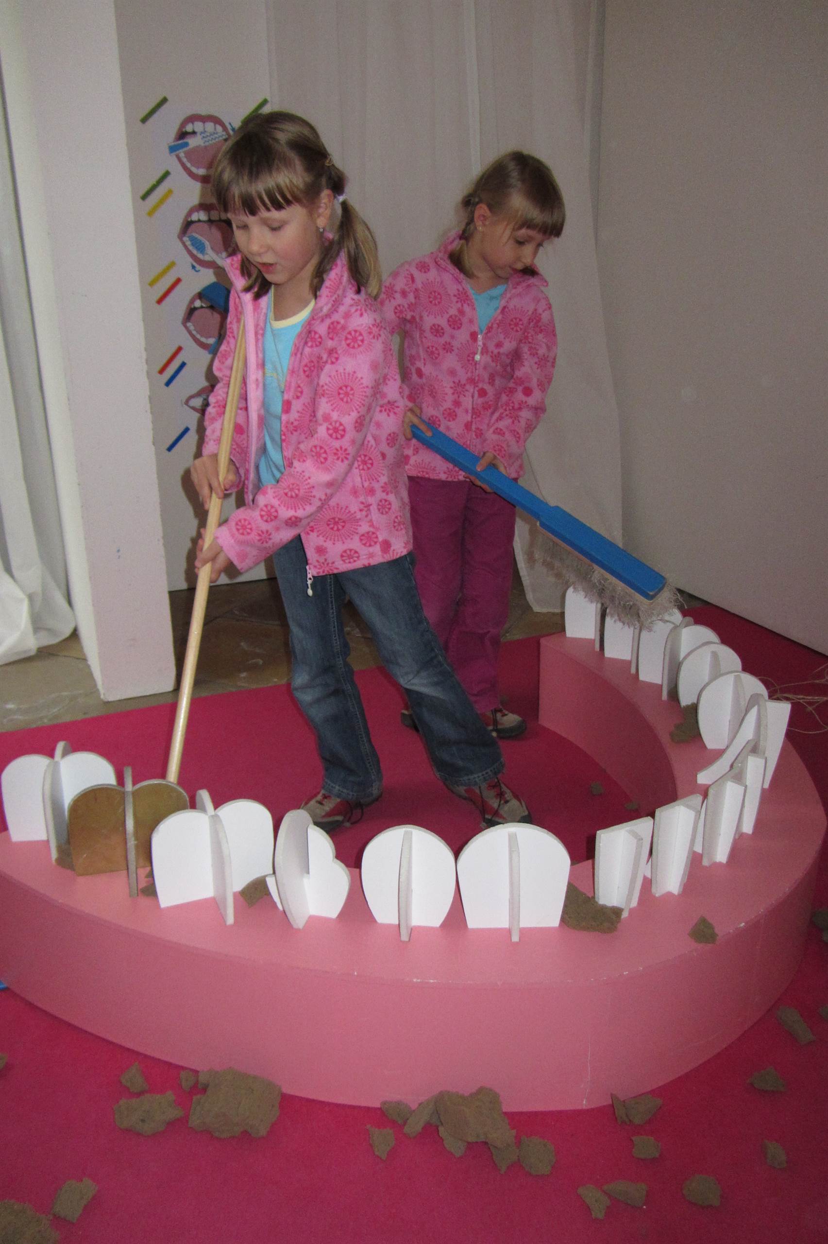 listopad 2013 (6 roků, 10 měsíců)