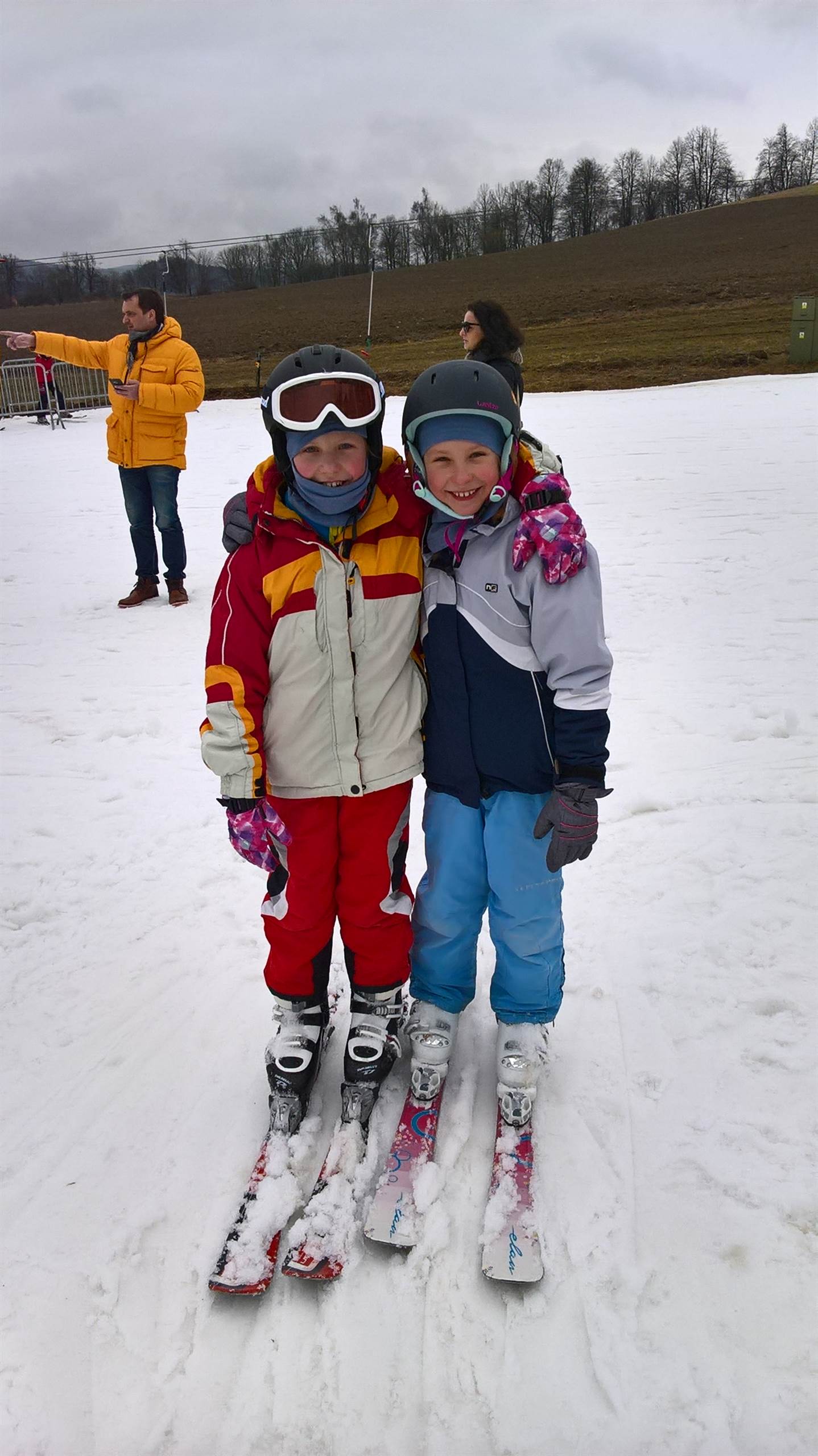 březen 2016 (9 roků, 2 měsíce)