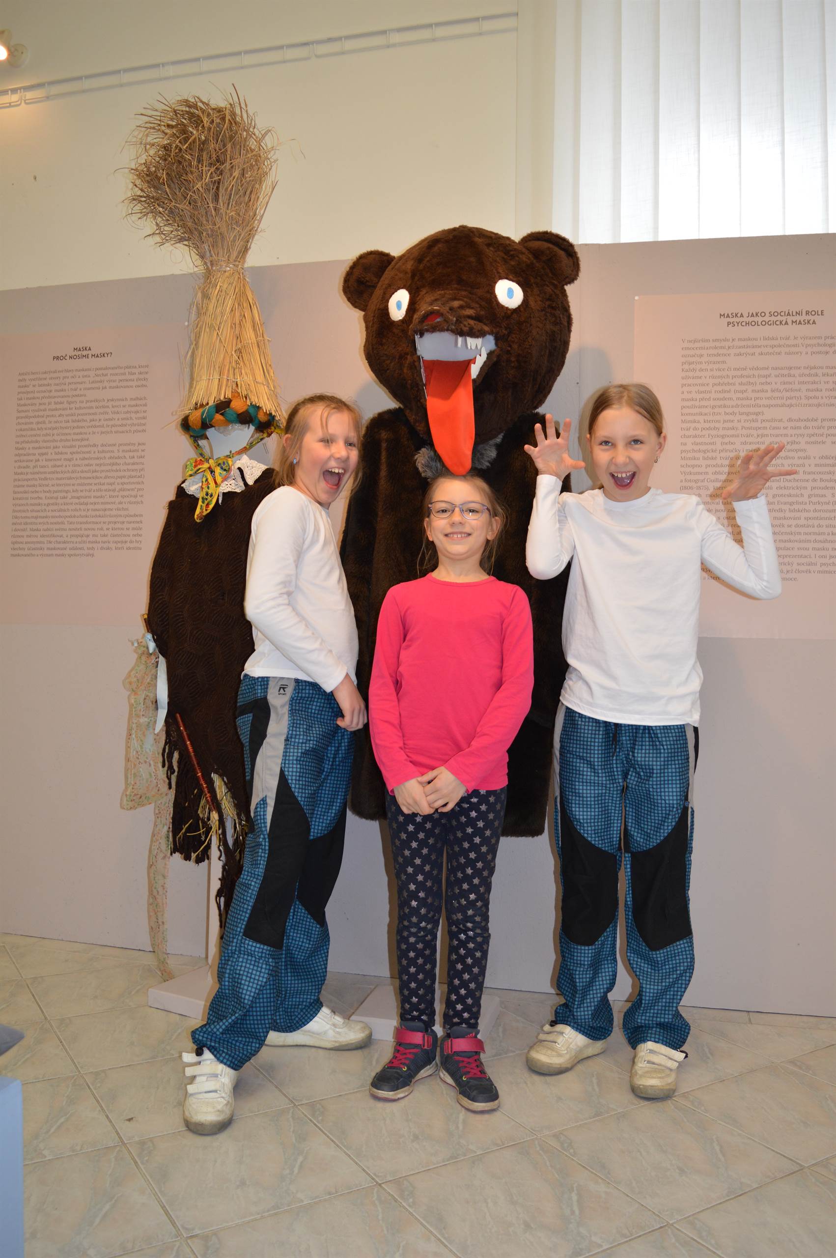 březen 2017 (10 roků, 2 měsíce)